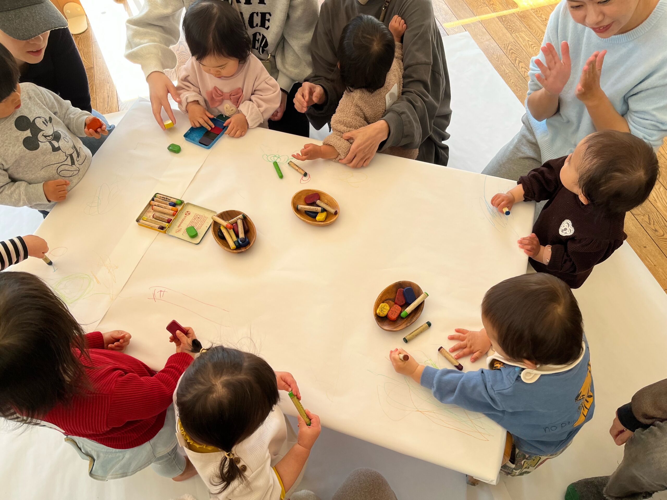 未就園親子プログラム（親子でお絵かき✏️）